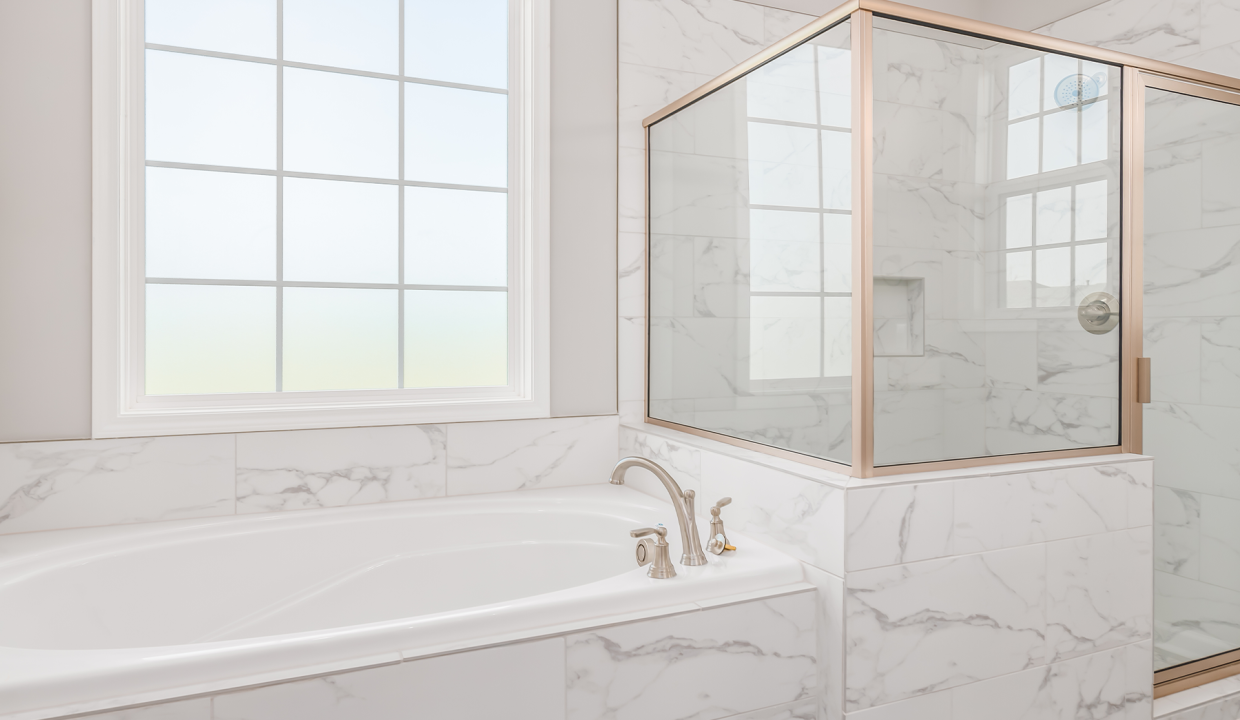 7-lowder-new-homes-stoneybrooke-white-master-bath